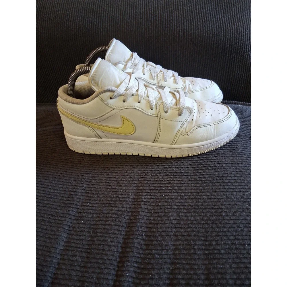 Nike Shoes Womens 8 Youth 6.5Y Air Jordan 1 Low GS Sail/Light‎ Laser Orange